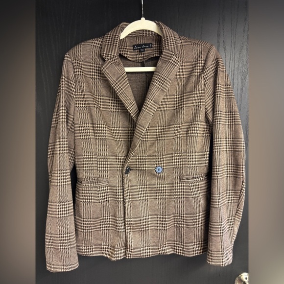 Love Tree Brown Sport Coat/ Blazer with Classic Plaid Design - Picture 1 of 4